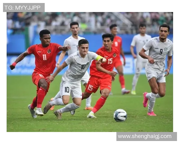 中国国家足球队迎战乌兹别克斯坦力争在主场取得胜利展现实力